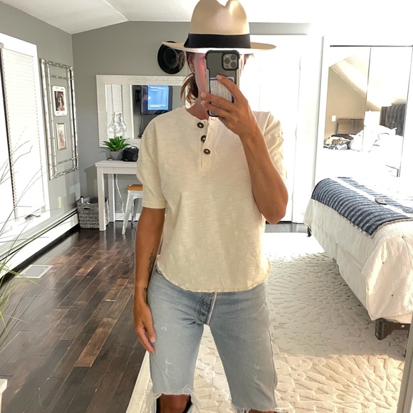 Madewell Tops - Madewell cream shirt sleeve buttons shirt size XS
